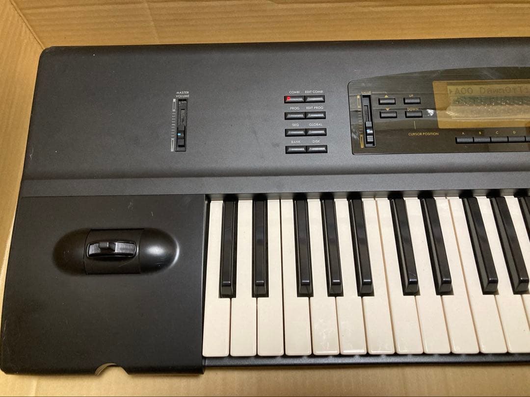 KORG 01/W FD シンセサイザー キーボード コルグ 0711
