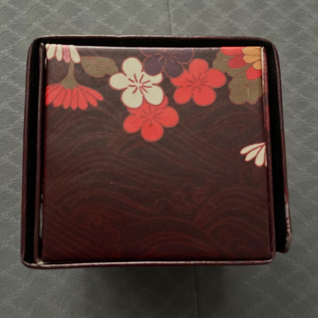 遊戯王　御巫 剣の御巫ハレ ＆ 鏡の御巫ニニ　　デッキケース