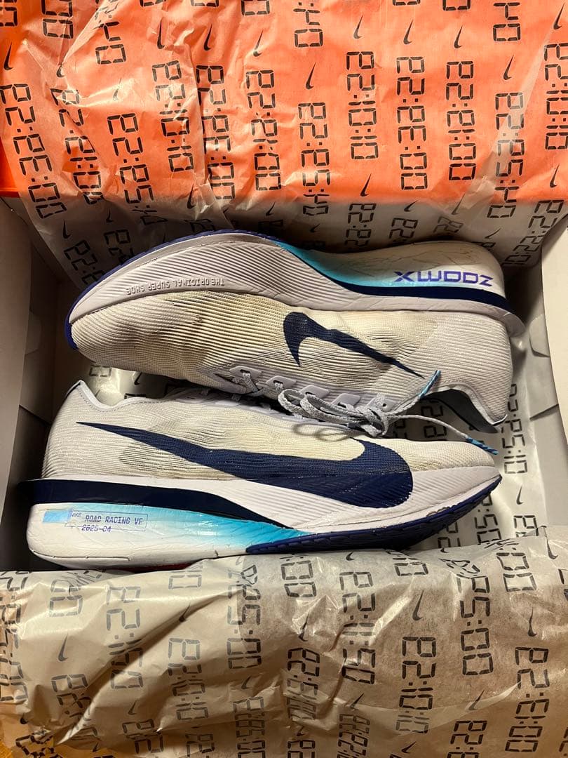 【極美品】ナイキ ヴェイパーフライ4（26.0cm）ハーフ1回のみ使用