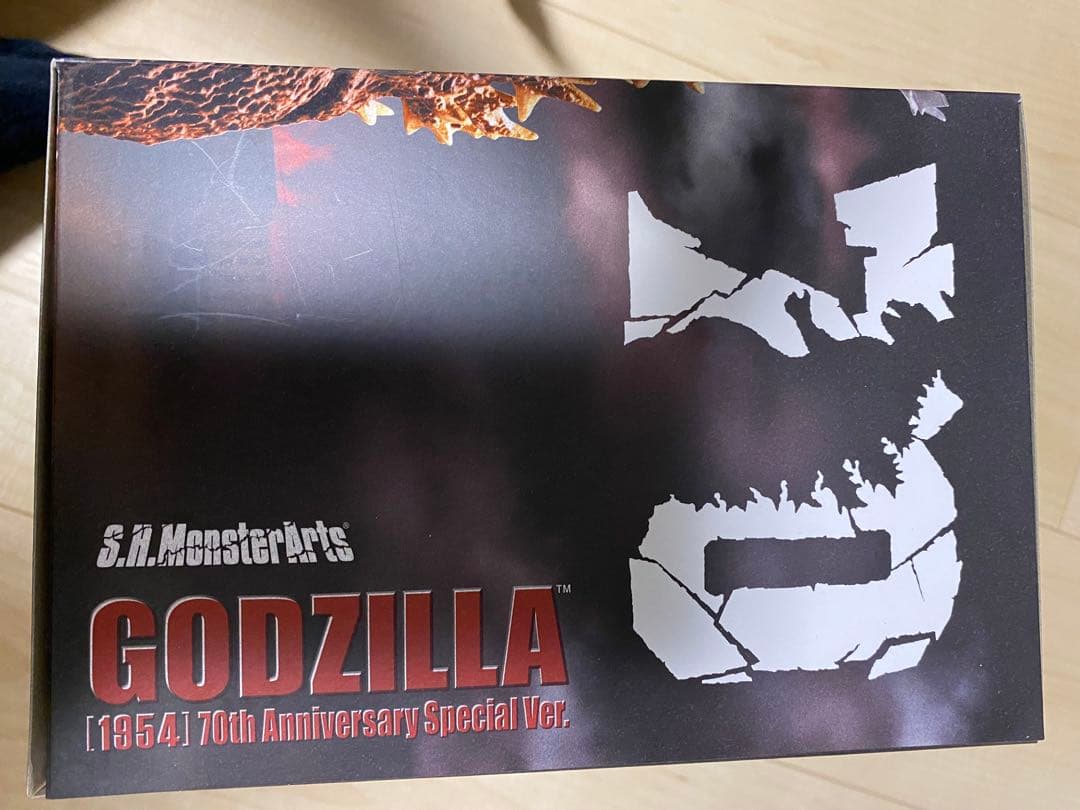 S.H. MonsterArts ゴジラ (1954)70周年 特別記念ver.