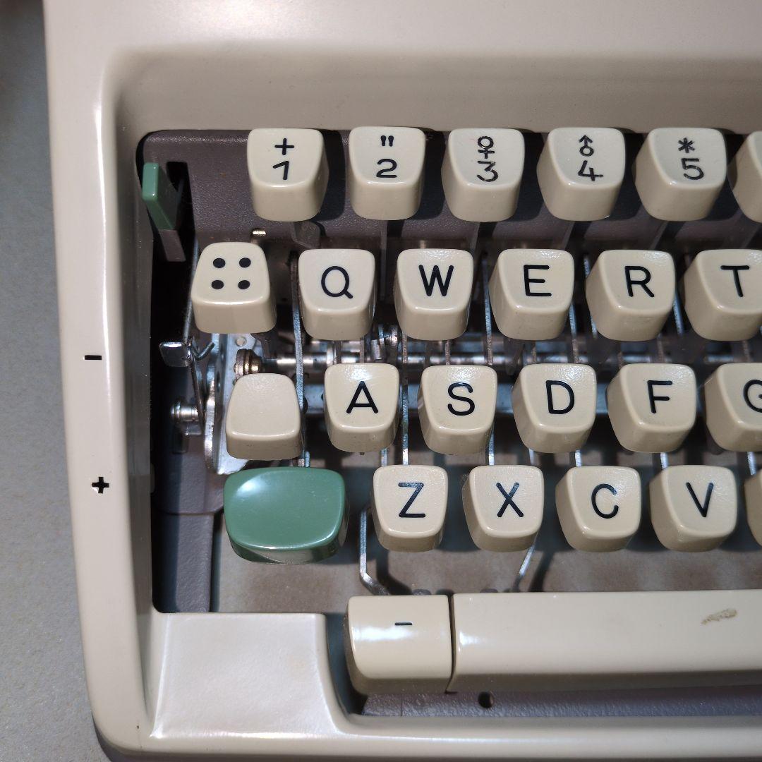 ★超絶レア美品★SM9オリンピア★ビンテージコレクターズアイテム★タイプライター