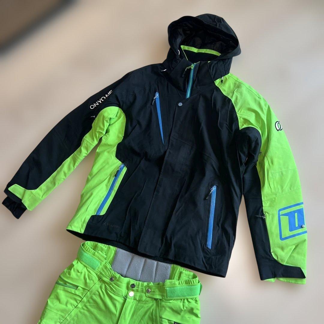 2017-2018 ONYONE スキーウェア 上下セット　ブラック/グリーン