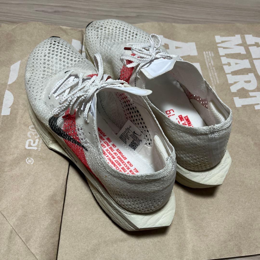 Nike ヴェイパーフライ　ランニングシューズ ホワイト/レッド