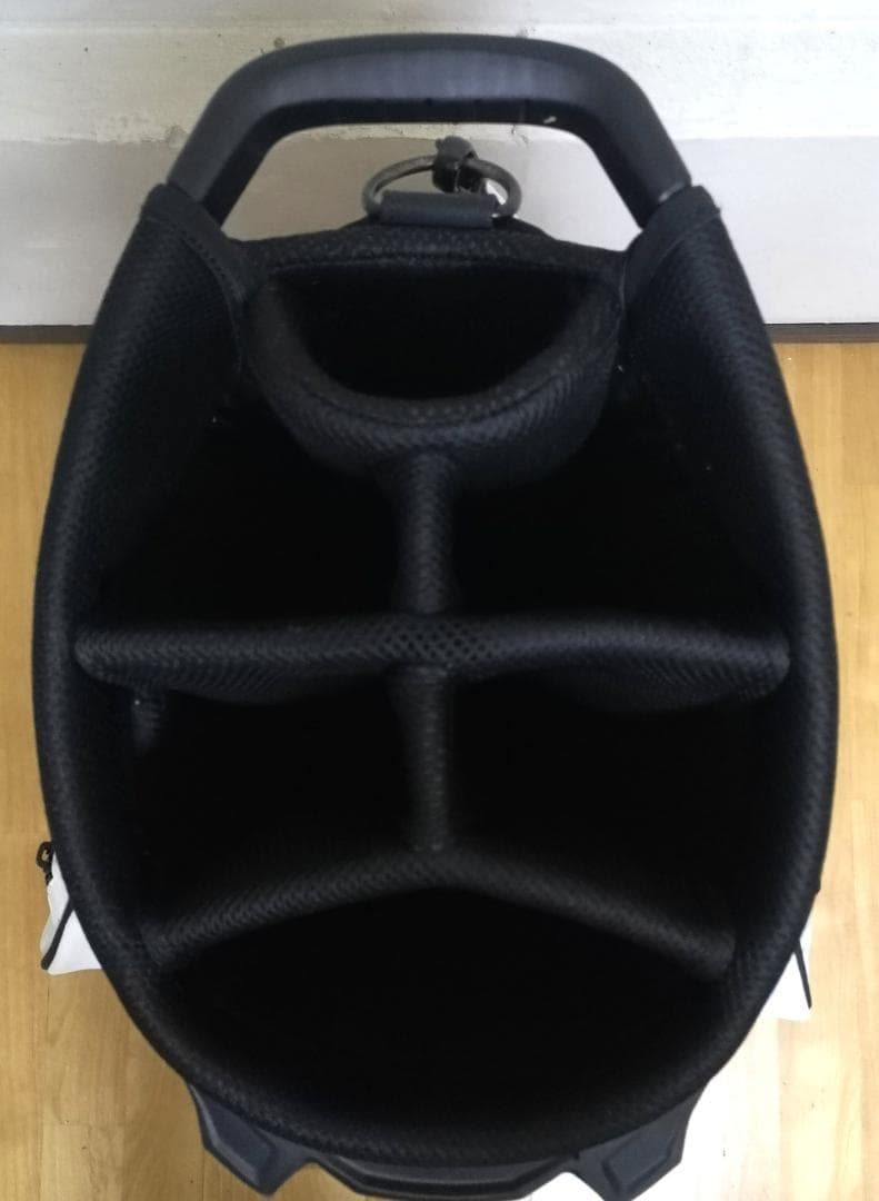 イルマヤテラスのビッグジッパーキャディバッグ（ホワイト）