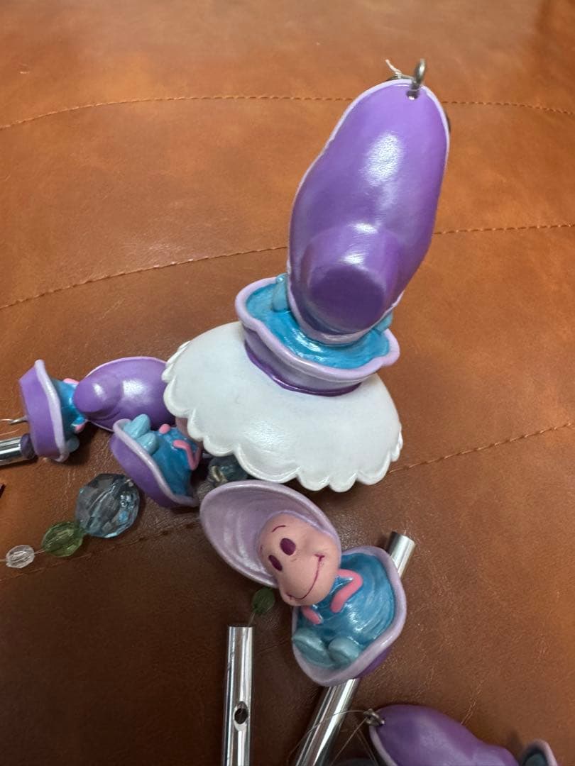 ディズニーストア　ヤングオイスター　不思議の国のアリス　風鈴　サンキャッチャー