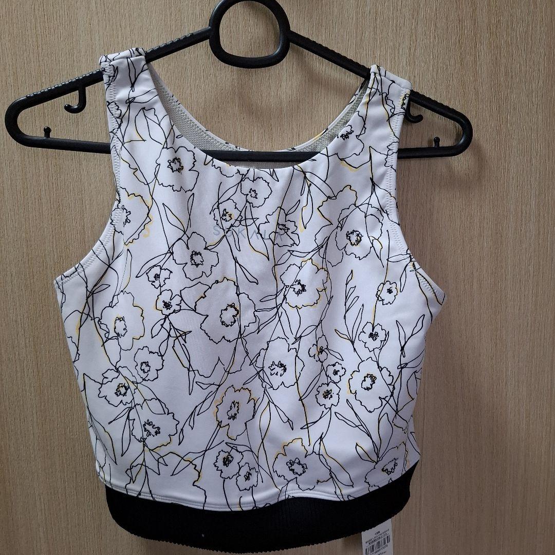 アイボリー 花柄 ヨガウェア Mサイズ　新品未使用