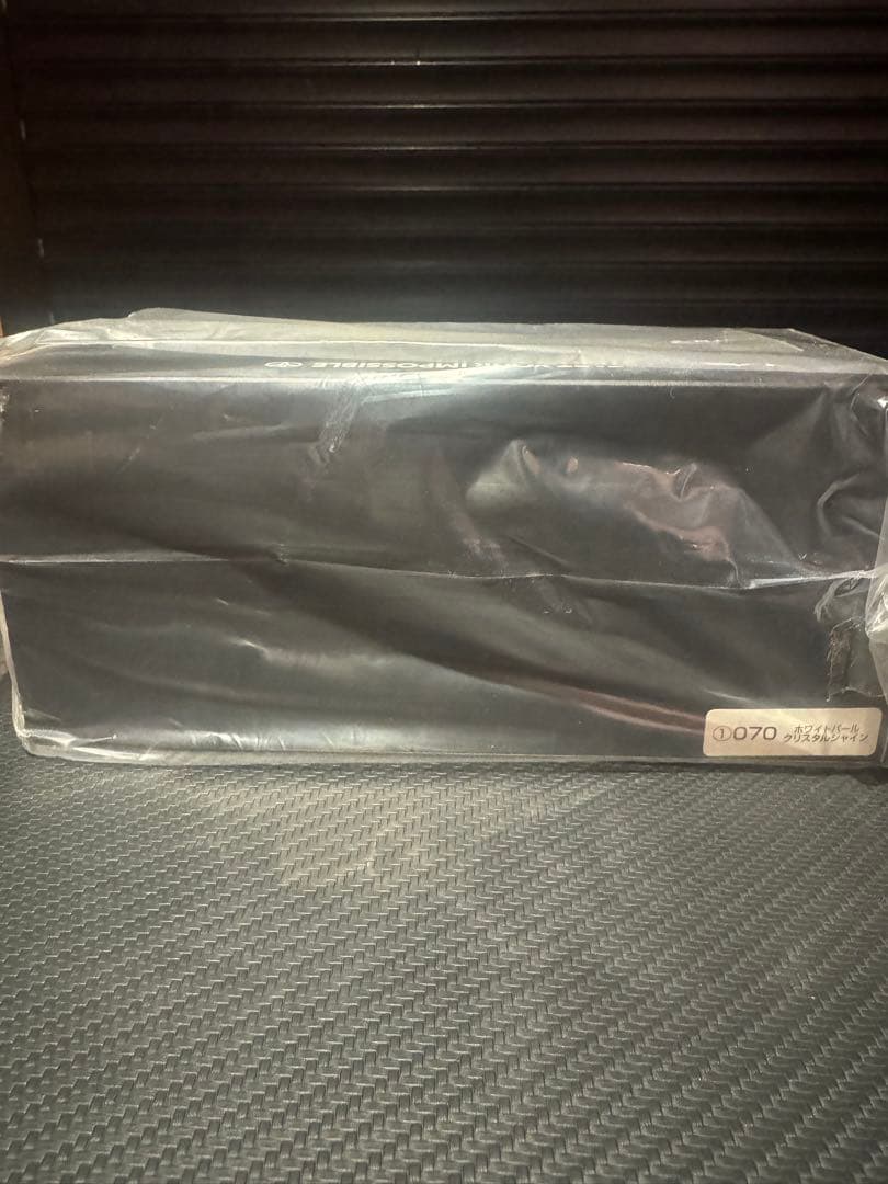 トヨタ Voxy ミニカー1/30 ホワイトパール　新品