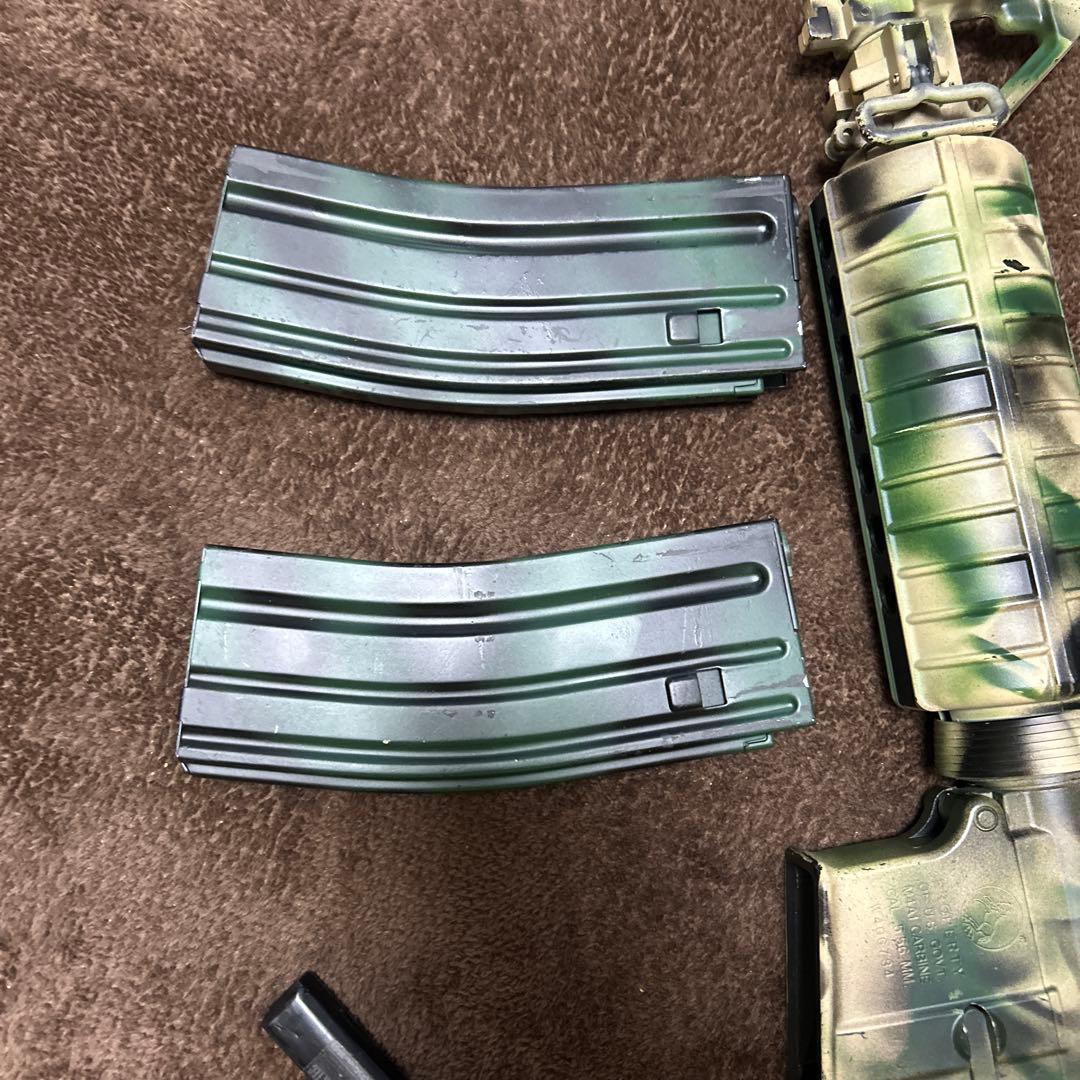 東京マルイ次世代電動ガン 迷彩塗装 バッテリー付き