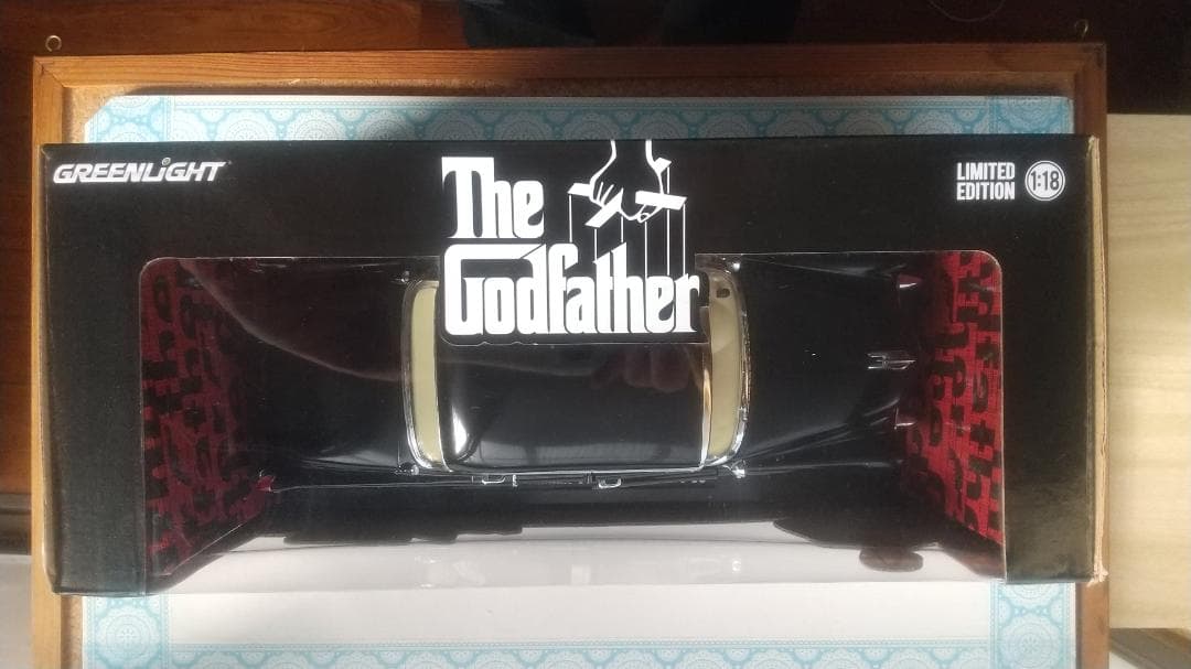 グリーンライト 1/18 1955キャデラックフリートウッド　ゴッドファーザー