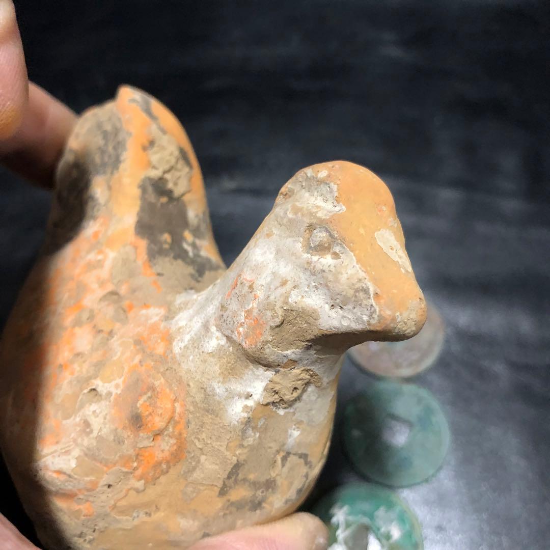 ◼️蔵から中国古銭と一緒の箱から出てきた5体の内の1体　鶏ニワトリ中国古美術土器