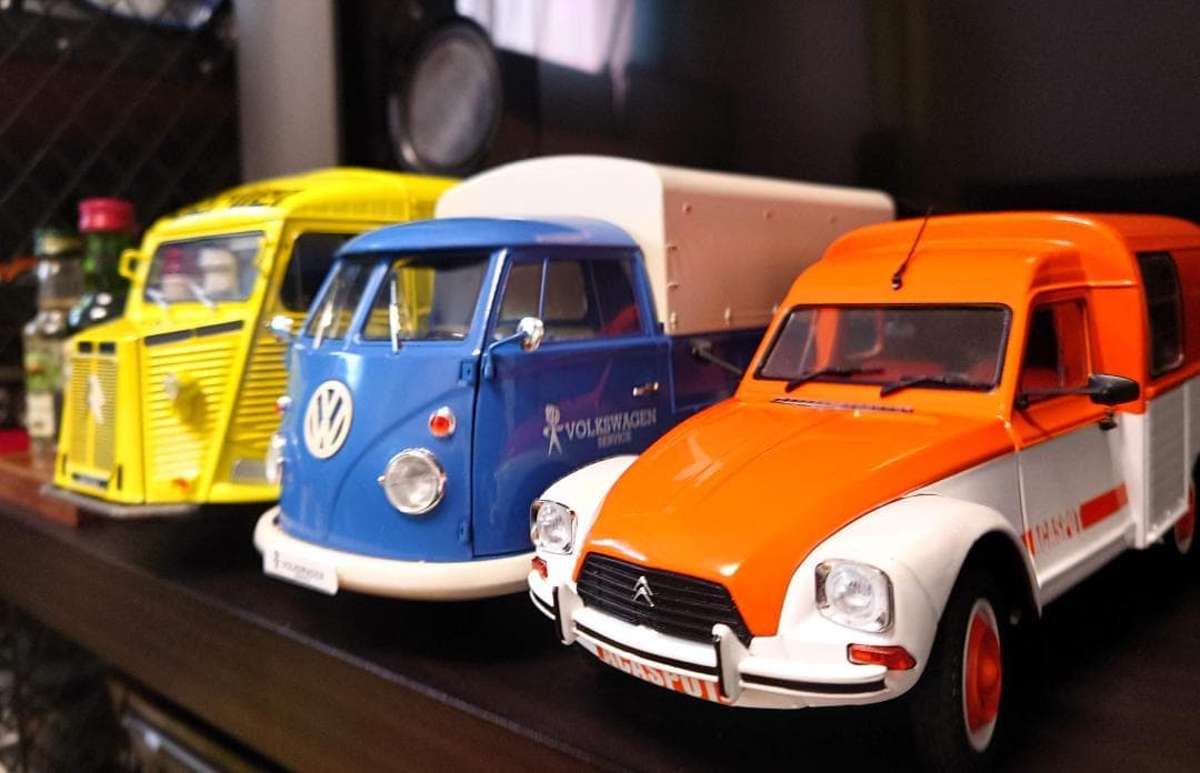 1/18 シトロエン アカディアーヌ 1984 Citroen Acadiane