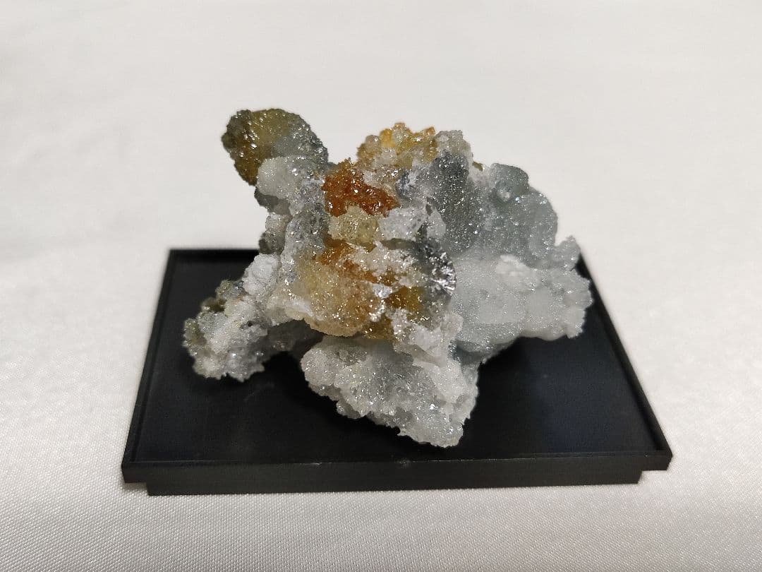 パワーストーン　天然石　原石　蛍光鉱物　ジンカイト　64g　No.158