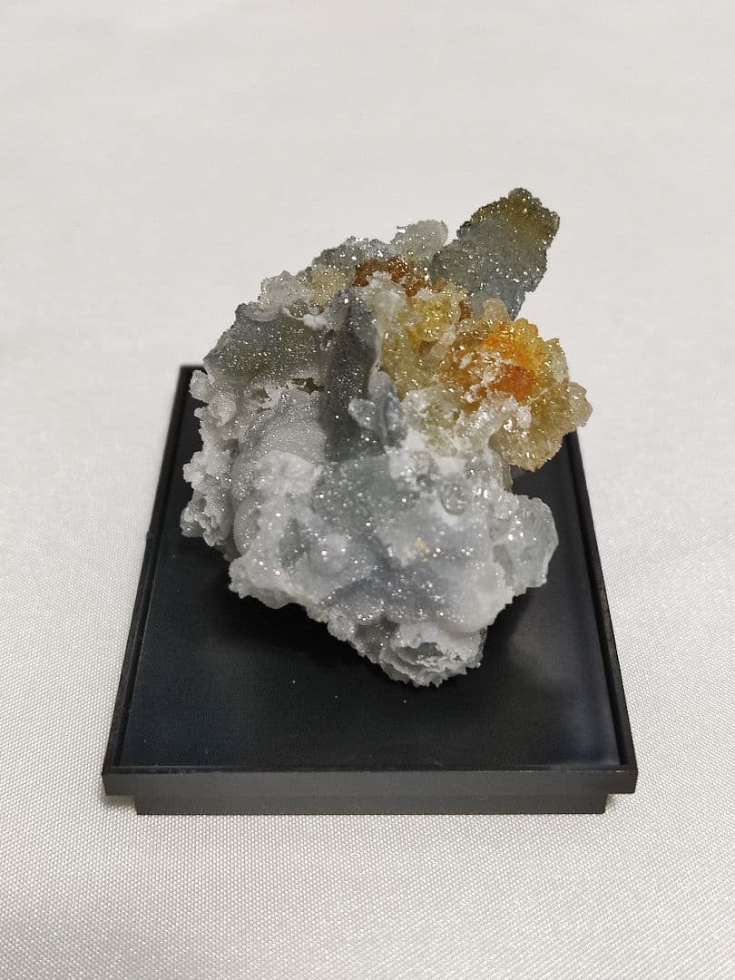 パワーストーン　天然石　原石　蛍光鉱物　ジンカイト　64g　No.158