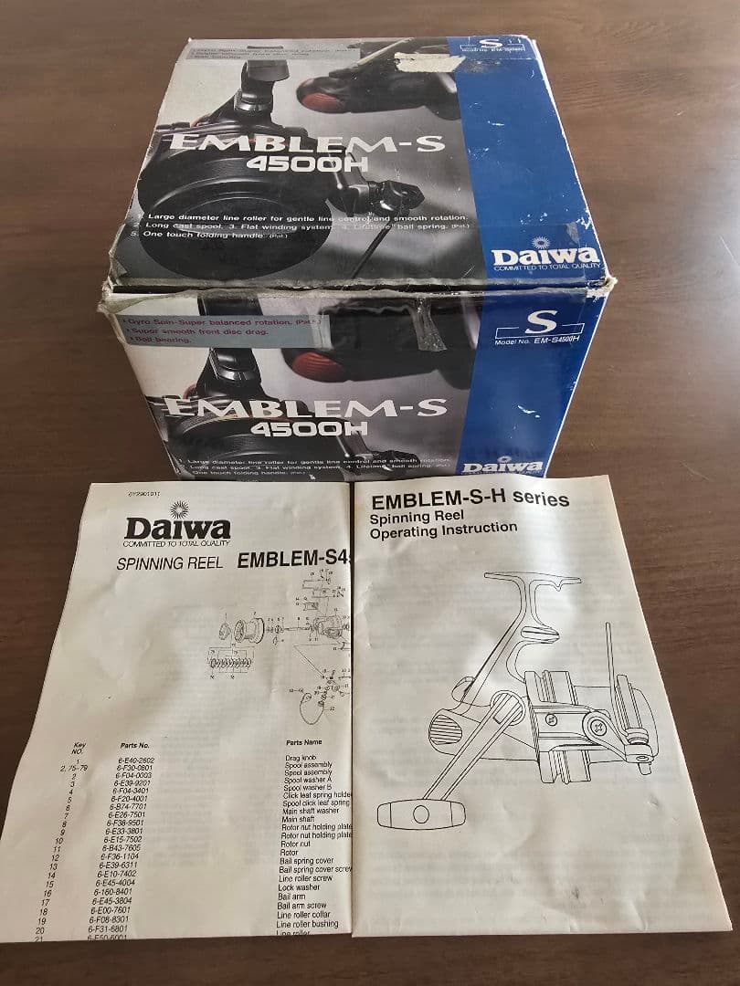 Daiwa EMBLEM-S 4500H スピンキャストリール　スピニングリール