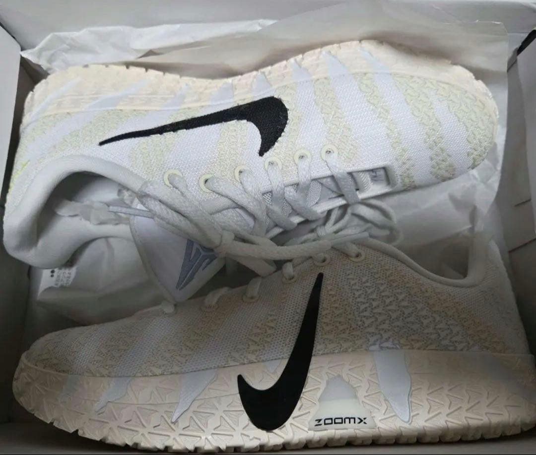 新品　NIKE バスケットボールシューズ JA3 ホワイト　24cm