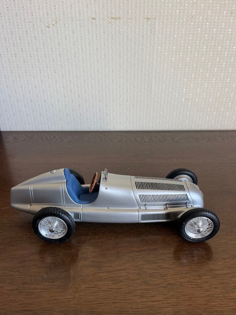 ベンツ　模型ダイキャスト