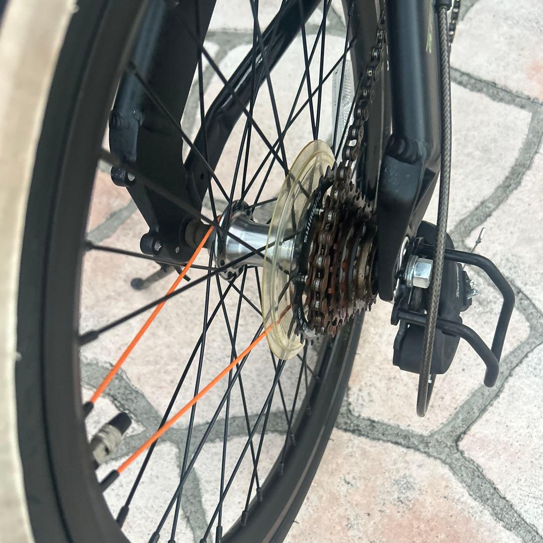 ドッペルギャンガー211 貴重蛍光イエロー