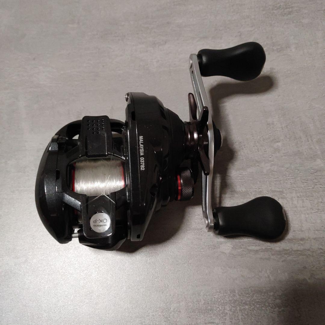 シマノ　16スコーピオン71(左のノーマルギア)