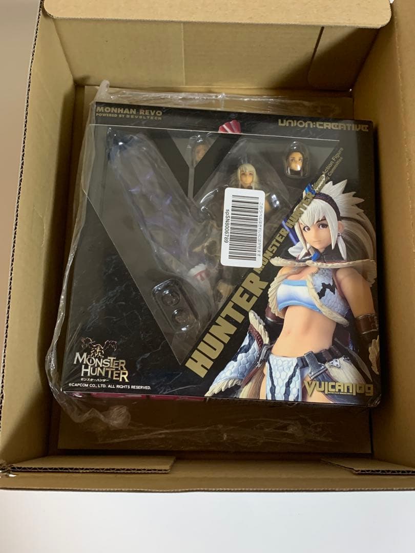 モンハン　Vulcanlog ハンター女剣士 キリンUシリーズ フィギュア