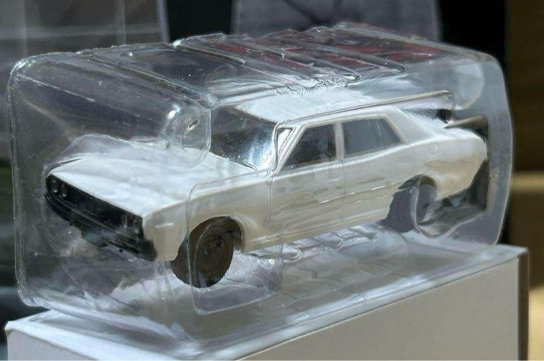 トミカリミテッドヴィンテージネオ 西部警察 多目的装甲車 LADY BIRD