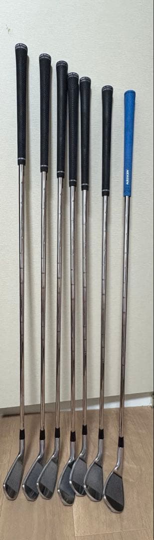 Cobra KING TOUR アイアン　5-G ７本セット