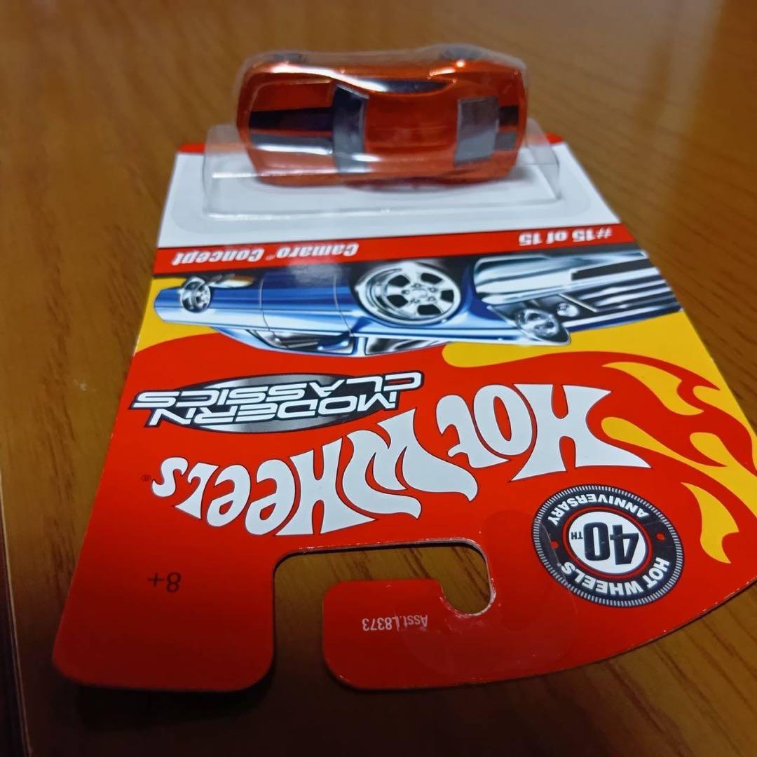 ホットウィール　カマロ　コンセプト　1/64