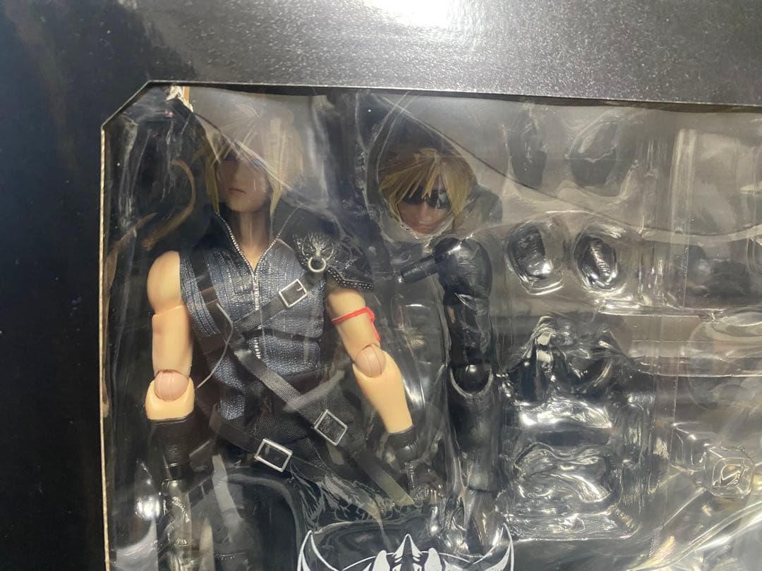 プレイアーツ改 クラウド・ストライフ&フェンリル