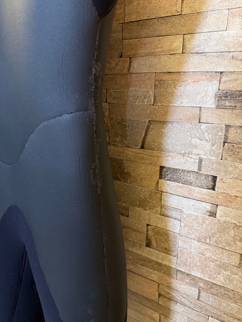 【再再値下げ】MENSセミドライウェットスーツ　5mm✖️3mm