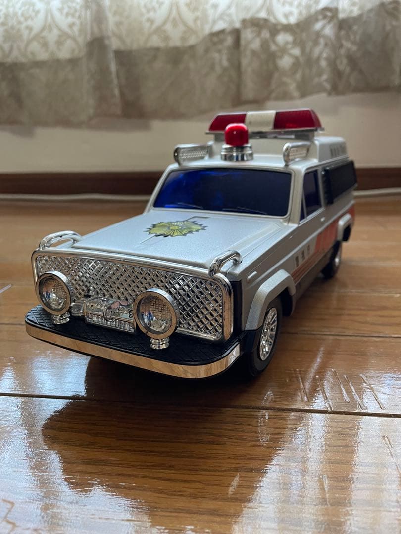 昭和レトロ 警視庁機動隊4WD