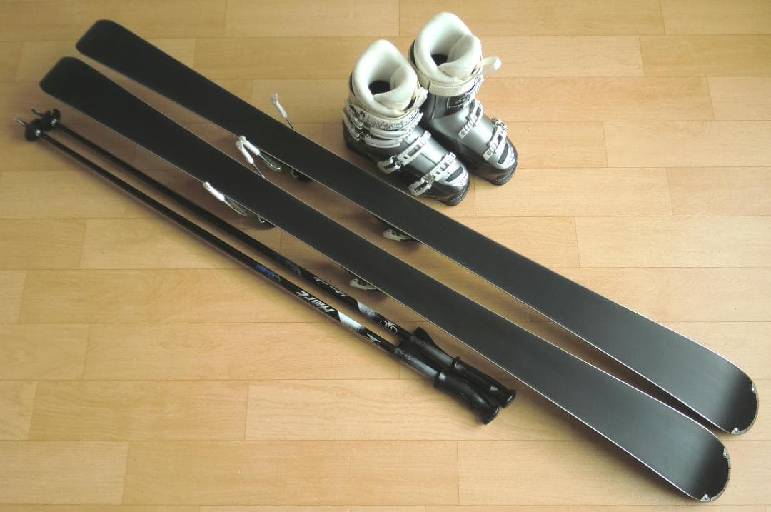 ■■送料無料■ATOMIC■女性用スキーセット■板155靴25.5■メンテ付■■