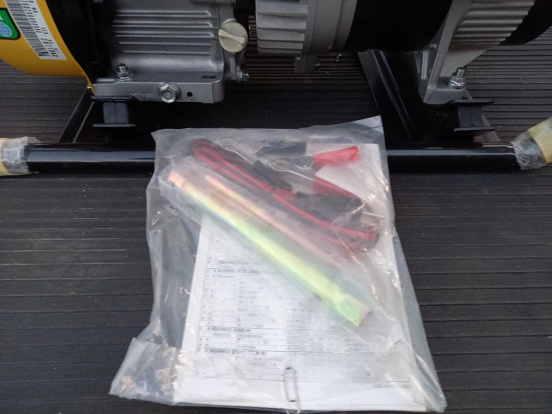 SUBARU　 SGX24　 発電機 　　　　　100V 50Hz