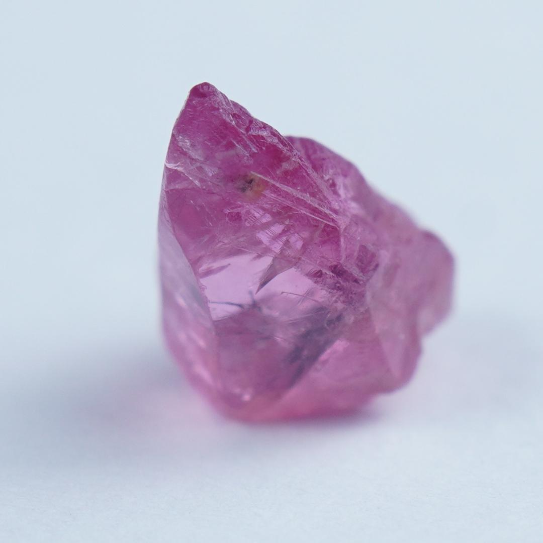 ウインザサファイア　結晶　タンザニア産