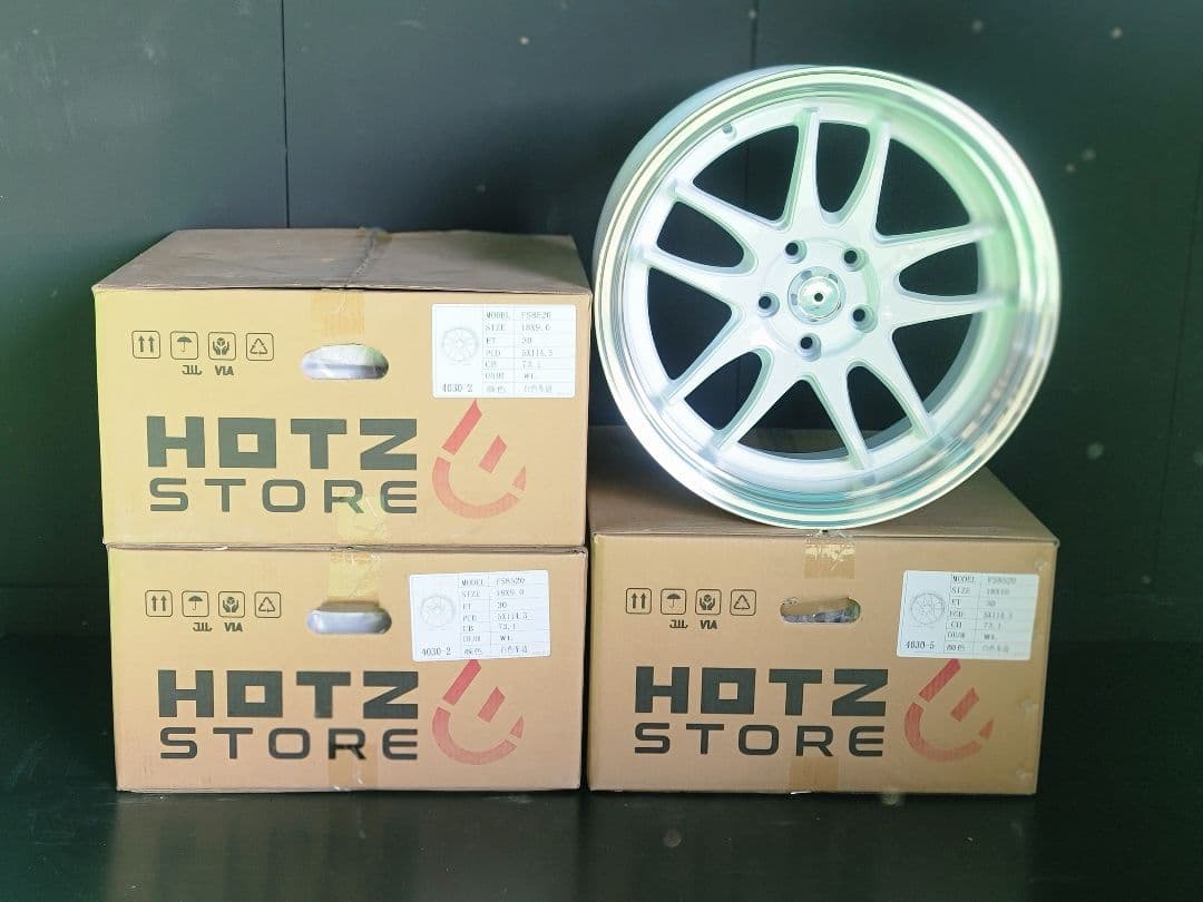 18インチ新品ホイール　10Jｘ2本、9Jｘ2本 ET30