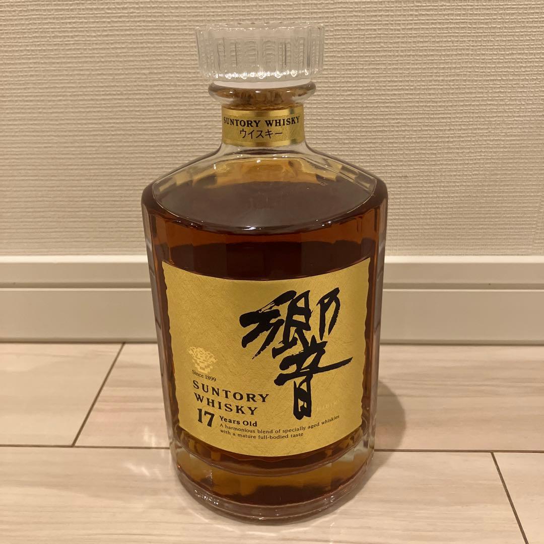 響 Hibiki 17年 両面ゴールド ウイスキー 700ml