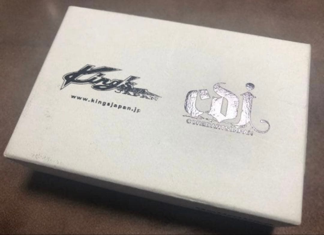 激レア キングスジャパン × コアダーツ アンリミテッド 安食賢一モデル