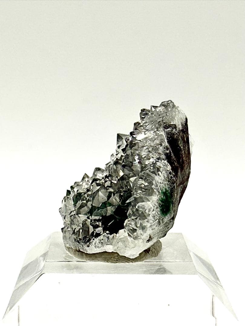 マラカイト　イン　クォーツ　原石　鉱物　標本　天然石　石