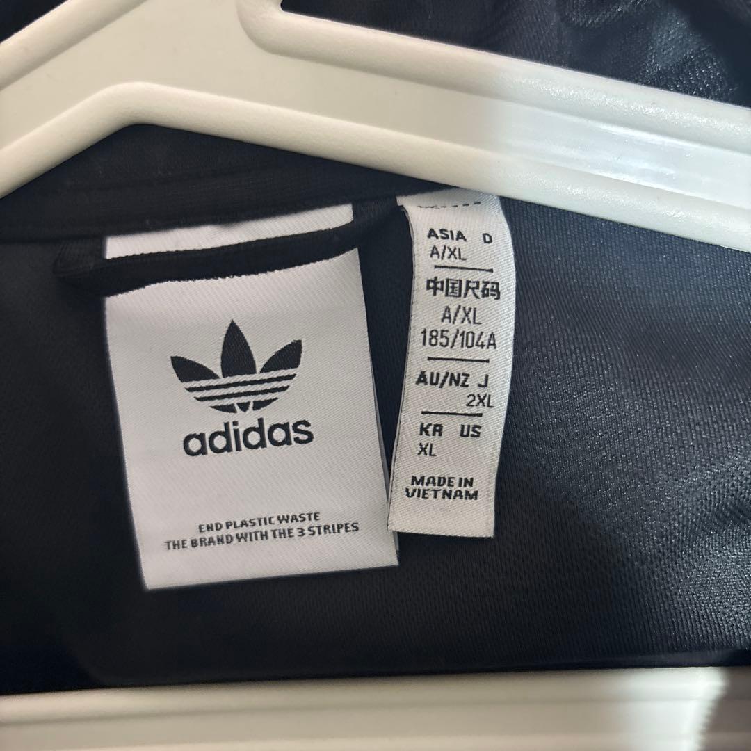 adidas originals グラフィック モノグラム　上下　セットアップ