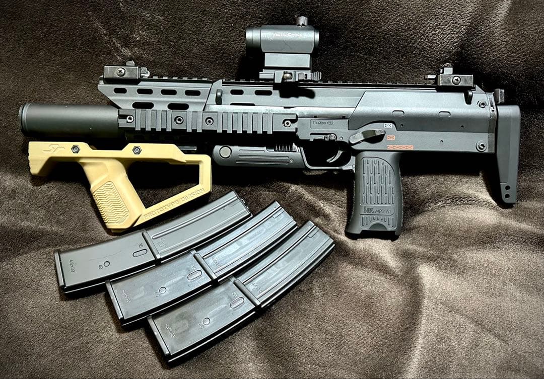 東京マルイ MP7A1 コンパクト電動ガン カスタム多数