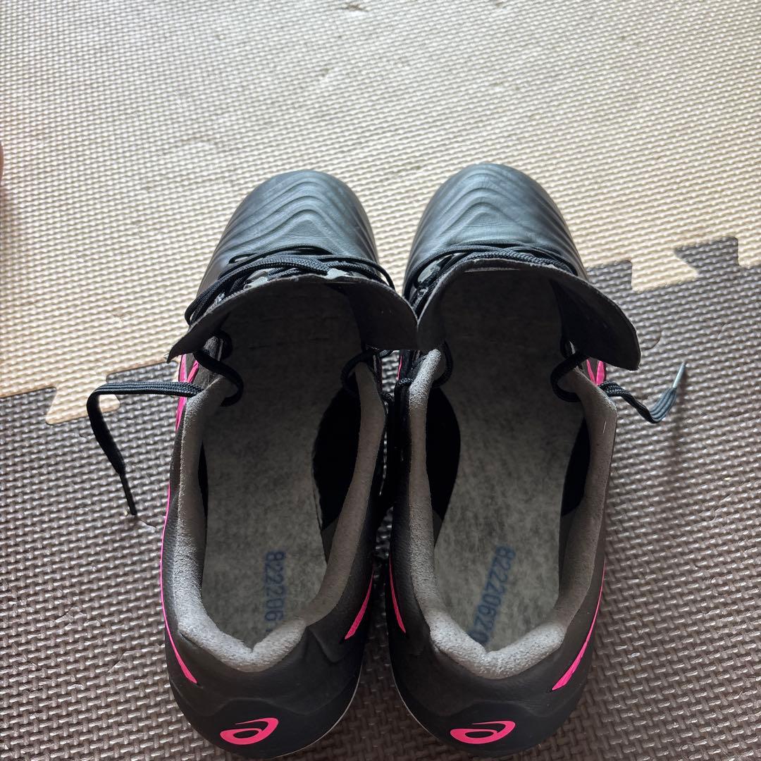 アシックスサッカースパイク　ウルトレッツァ2