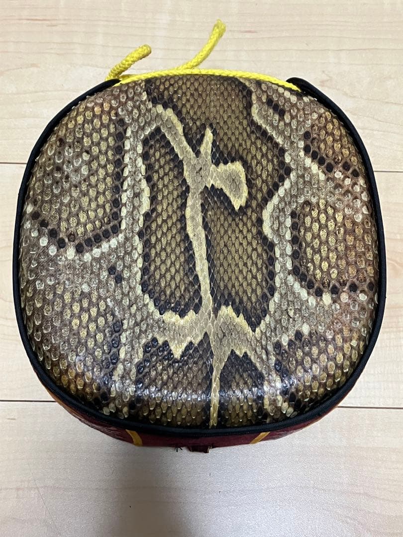 【動作品】 沖縄三線 三味線 へび皮 蛇皮 蛇革　希少 レア