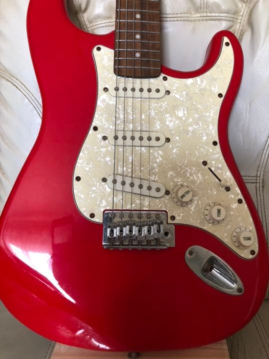 Mavis エレキギター