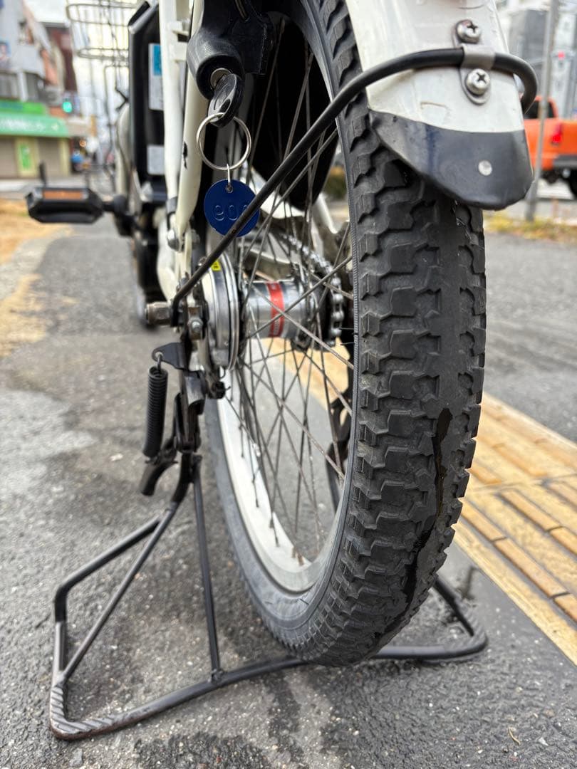 中古20㌅ブリヂストン電動アシスト自転車　8.7Ah 大阪　009番