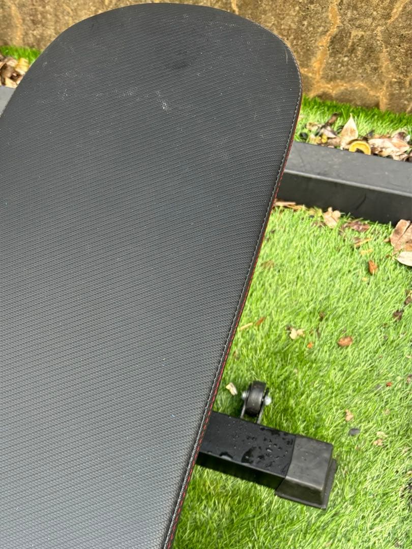 アジャスタブルベンチ