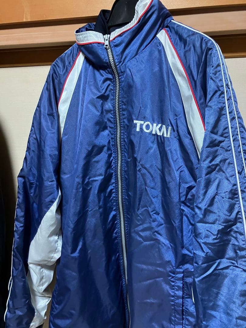 東海大学ウインドブレーカー