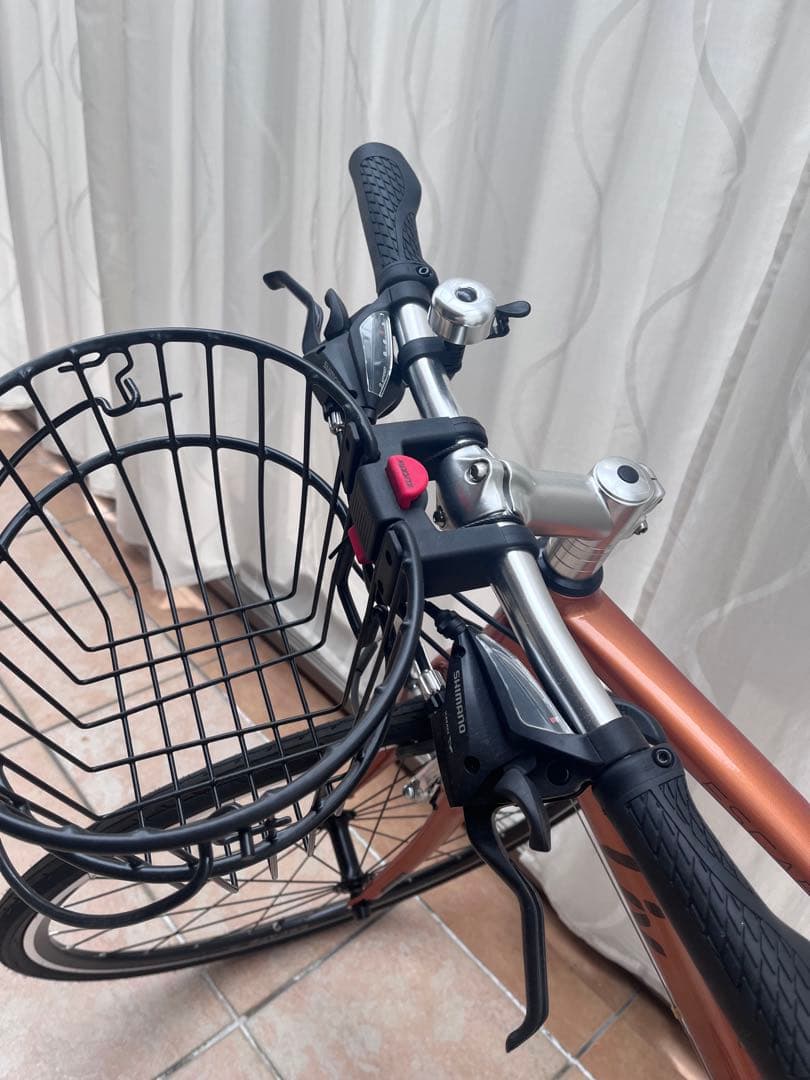 ジャイアントリブ　ESCAPE R3W LTD