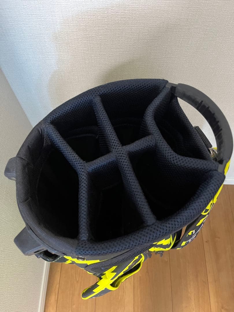 PEARLY GATES パーリーゲーツ　ギザギザボーダー柄　キャディバッグ