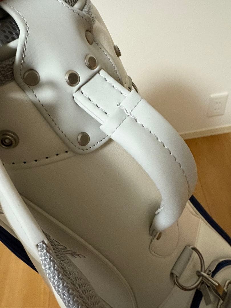 ブリヂストン ゴルフバッグ ホワイト・ネイビー