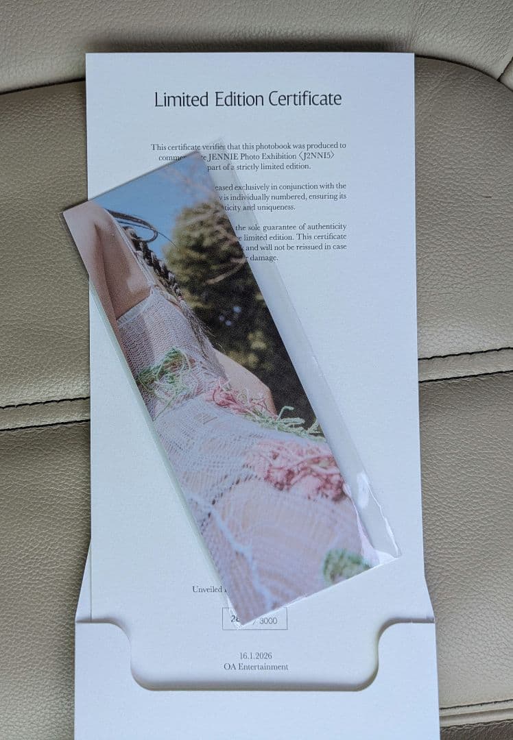 JENNIE 写真展 <J2NNI5> POPUP Photobook