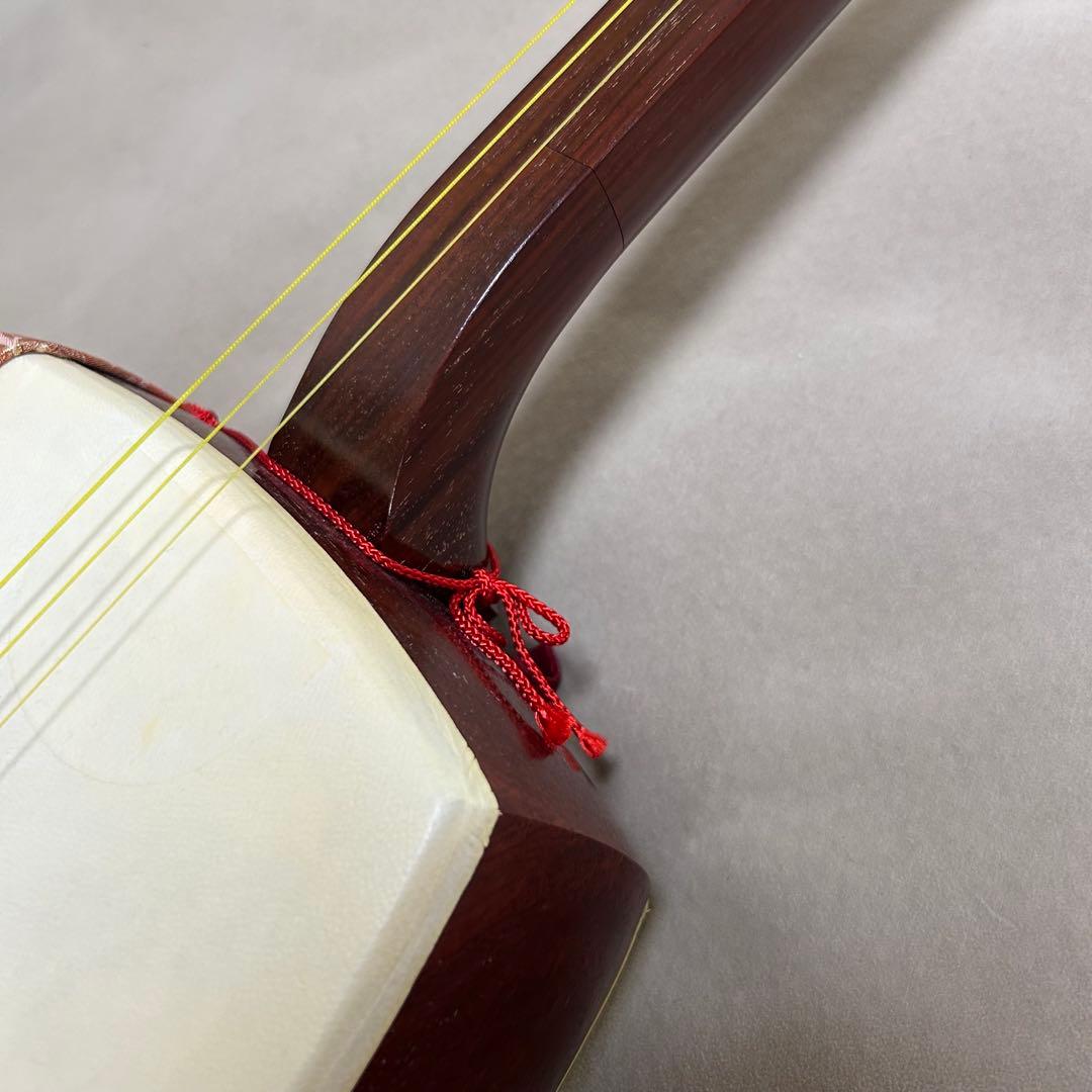 長唄三味線　細棹　本皮　皮破れなし　木製スタンド 長袋、胴袋付き