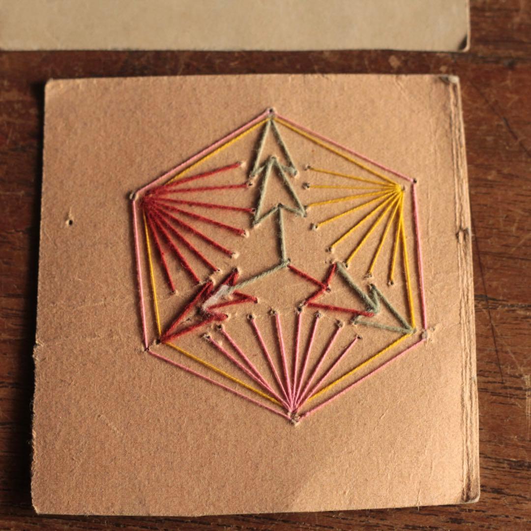 古い 背守り 4種 厚紙に刺繍 古道具 アンティーク